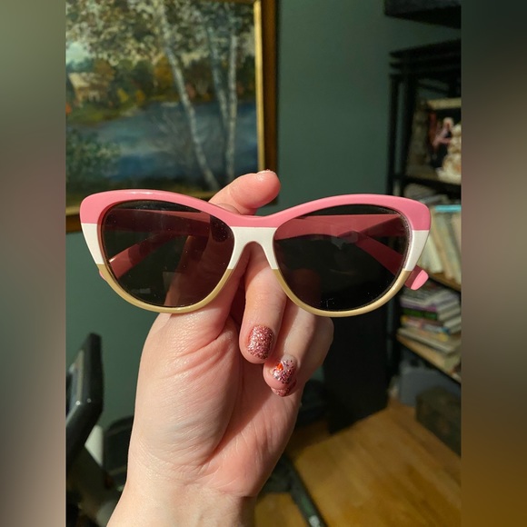 Betsey Johnson Napoleon Color, Cat-Eye Shape Sunglasses - Picture 3 of 4
